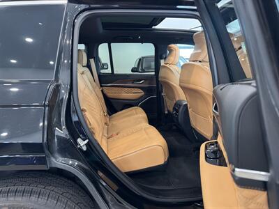2023 Jeep Grand Cherokee Summit   - Photo 10 - Gladstone, OR 97027