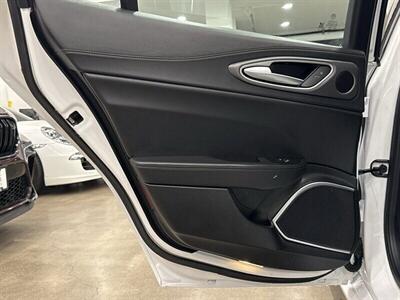 2018 Alfa Romeo Giulia Ti Sport   - Photo 15 - Gladstone, OR 97027