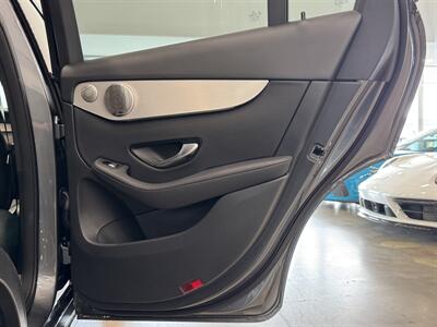 2021 Mercedes-Benz GLC 300 4MATIC   - Photo 16 - Gladstone, OR 97027