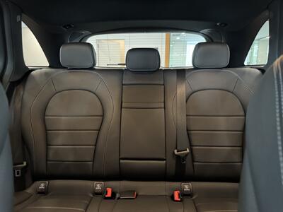 2021 Mercedes-Benz GLC 300 4MATIC   - Photo 11 - Gladstone, OR 97027