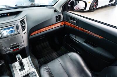 2012 Subaru Outback 2.5i Limited   - Photo 11 - Gladstone, OR 97027