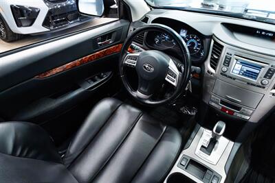 2012 Subaru Outback 2.5i Limited   - Photo 10 - Gladstone, OR 97027