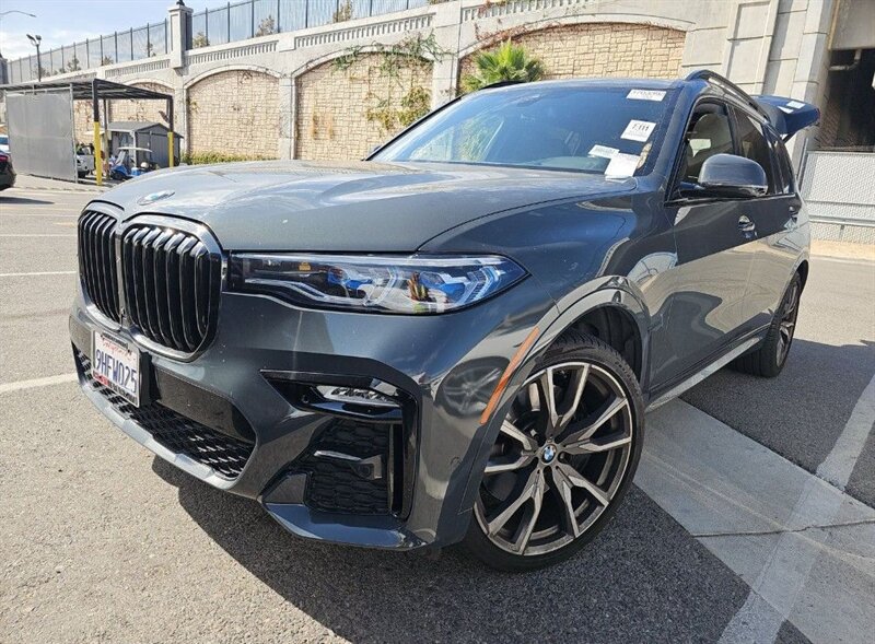 2022 BMW X7 M50i   - Photo 1 - Gladstone, OR 97027