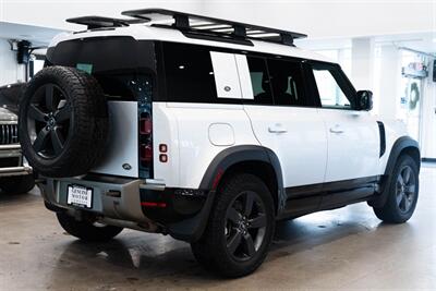 2021 Land Rover Defender X-Dynamic HSE - Photo 4 - Gladstone, OR 97027