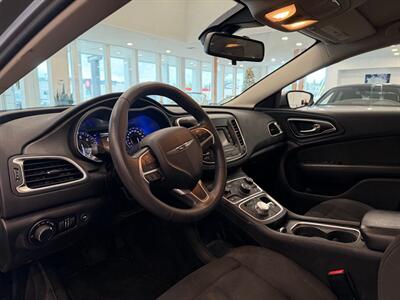 2016 Chrysler 200 Limited   - Photo 5 - Gladstone, OR 97027