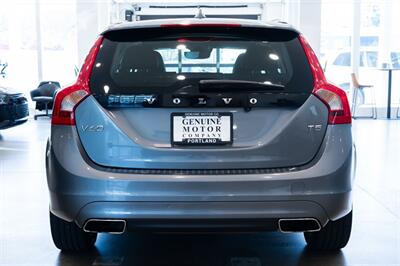 2017 Volvo V60 T5 Premier   - Photo 5 - Gladstone, OR 97027