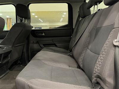 2024 Toyota Tundra SR5 CrewMax   - Photo 10 - Gladstone, OR 97027