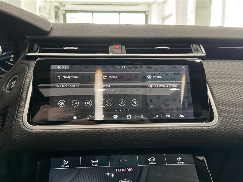 2018 Land Rover Range Rover Velar R-Dynamic SE photo 33
