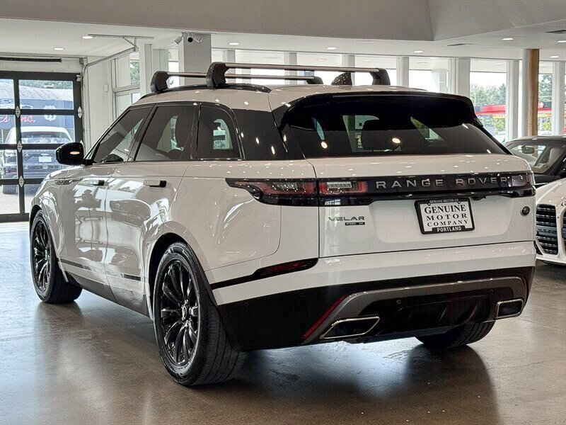 2018 Land Rover Range Rover Velar R-Dynamic SE photo 4