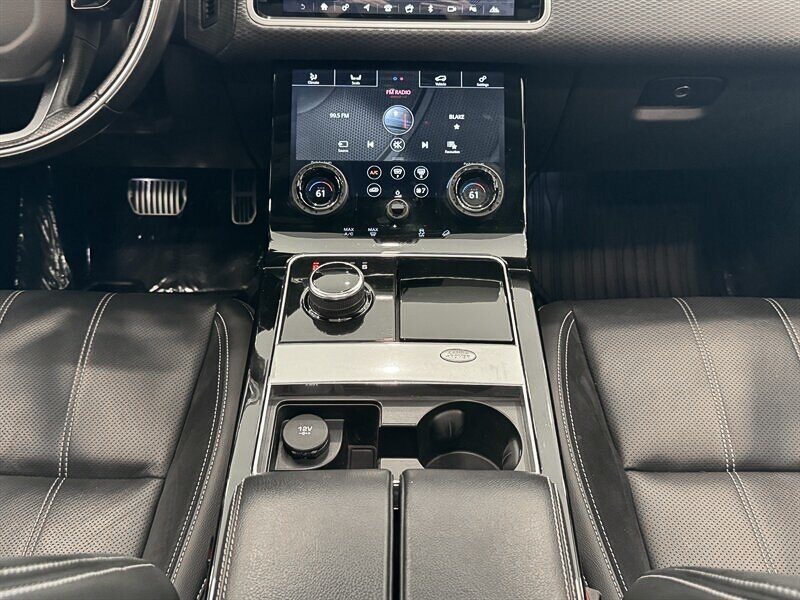 2018 Land Rover Range Rover Velar R-Dynamic SE photo 37