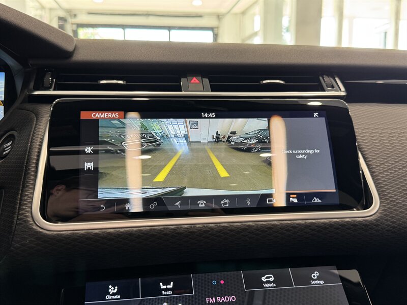 2018 Land Rover Range Rover Velar R-Dynamic SE photo 35