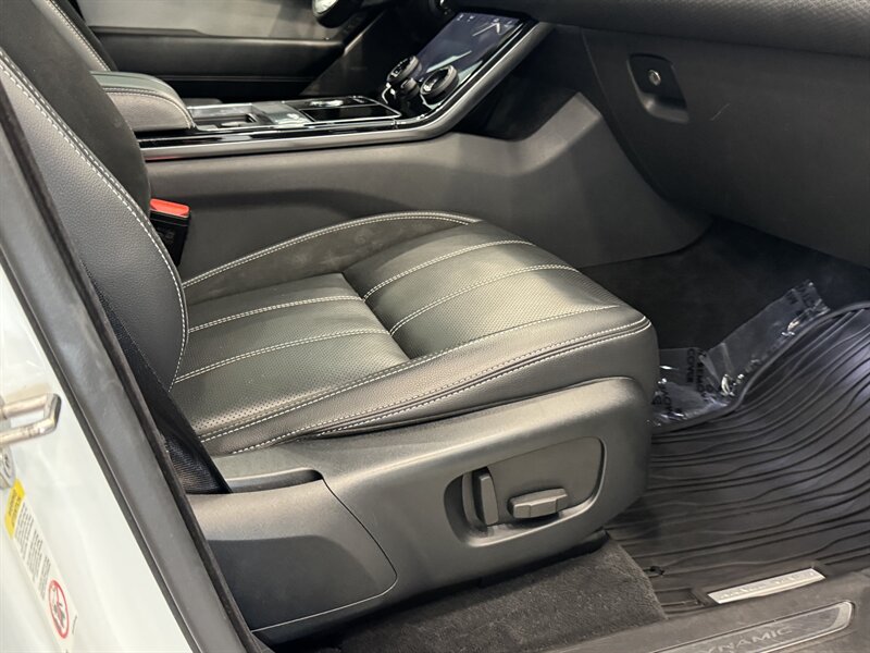 2018 Land Rover Range Rover Velar R-Dynamic SE photo 24