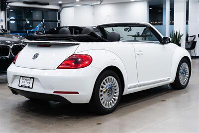 2015 Volkswagen Beetle Convertible 1.8T   - Photo 2 - Gladstone, OR 97027