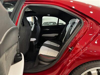 2023 Cadillac CT4-V V Blackwing   - Photo 12 - Gladstone, OR 97027