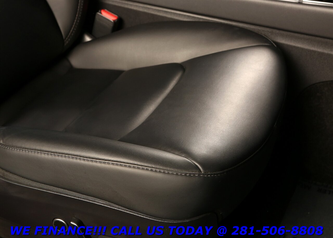 2024 Tesla Model Y 2024 Long Range AWD FSD4 AUTOPILOT PANO WOOD 12K - Photo 20 - Houston, TX 77031