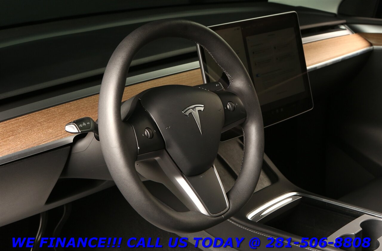 2024 Tesla Model Y 2024 Long Range AWD FSD4 AUTOPILOT PANO WOOD 12K - Photo 10 - Houston, TX 77031