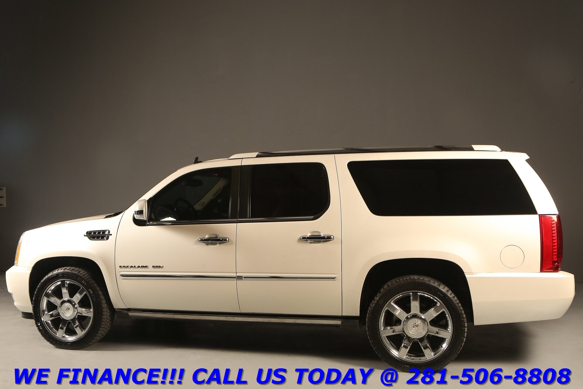 2011 Cadillac Escalade ESV Premium photo 3