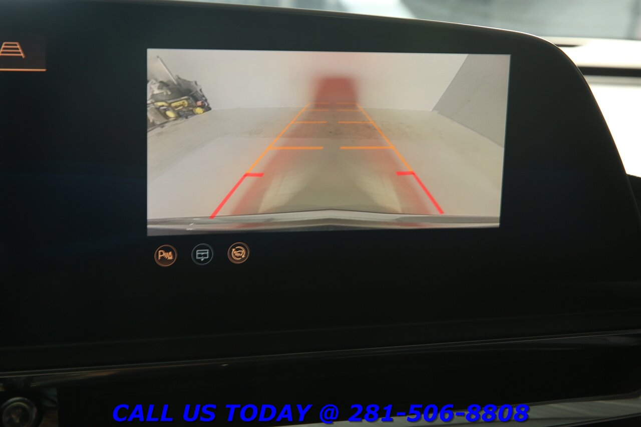 2024 Cadillac LYRIQ 2024 Tech CARPLAY PANO ADAPT 15K MLS!! - Photo 19 - Houston, TX 77031