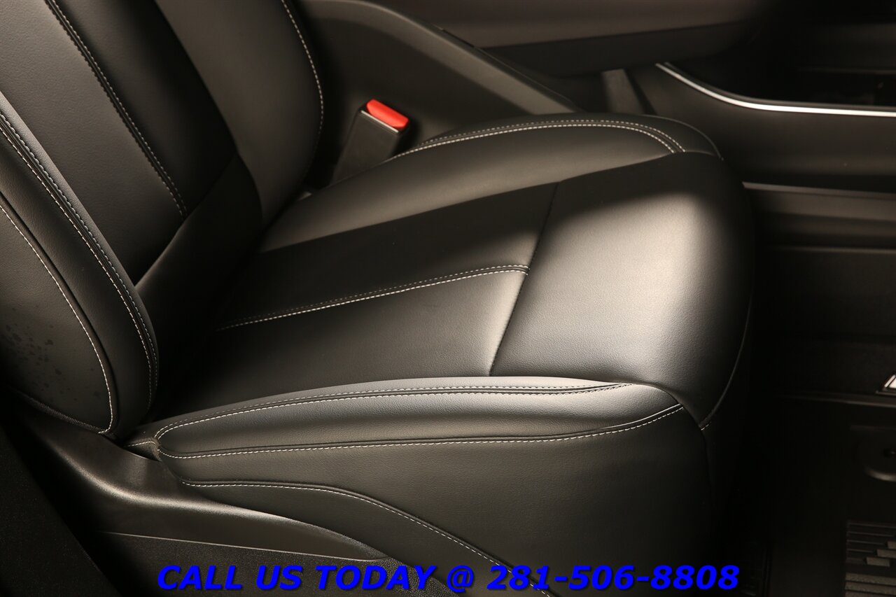 2024 Cadillac LYRIQ 2024 Tech CARPLAY PANO ADAPT 15K MLS!! - Photo 22 - Houston, TX 77031