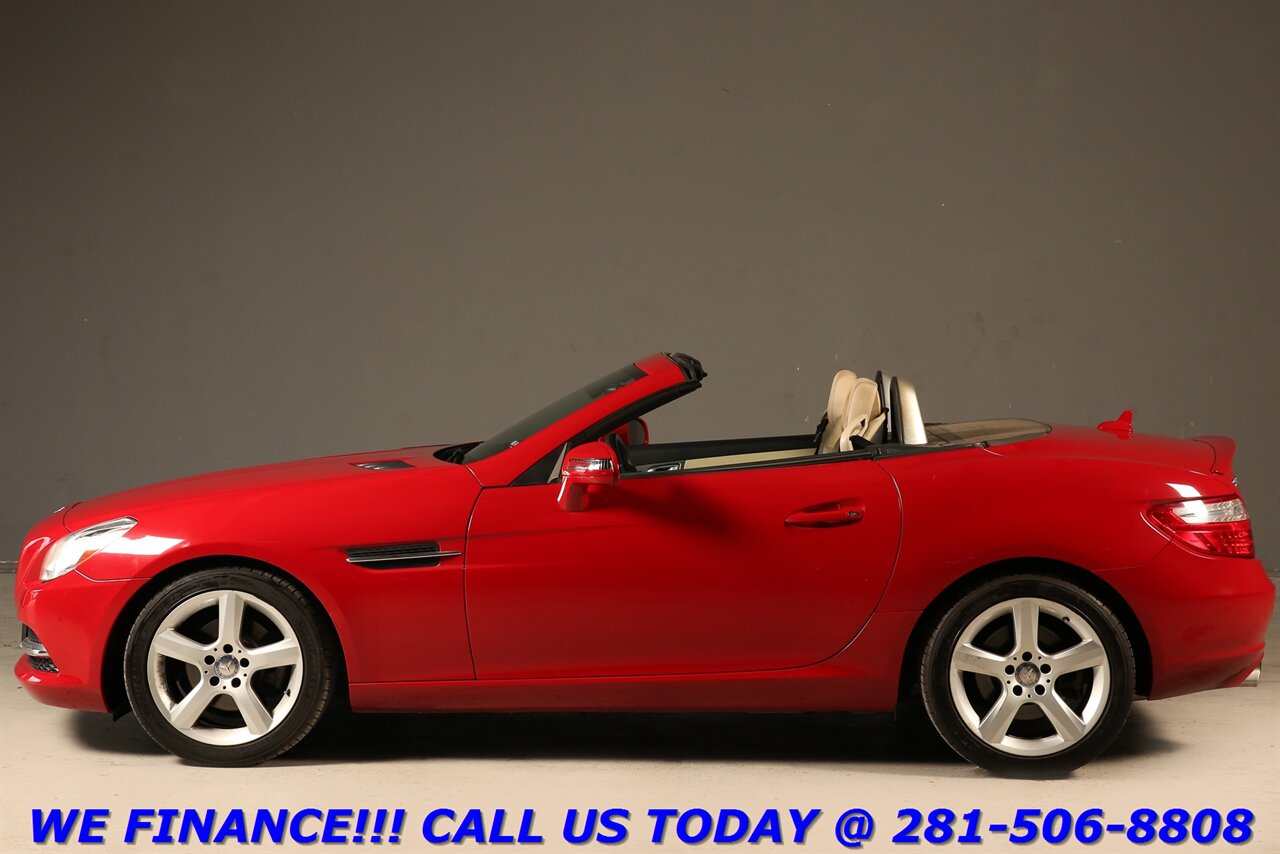 2012 Mercedes-Benz 2012 SLK250 NAV HEATSEAT HARMAN 17 "ALLOYS - Photo 4 - Houston, TX 77031