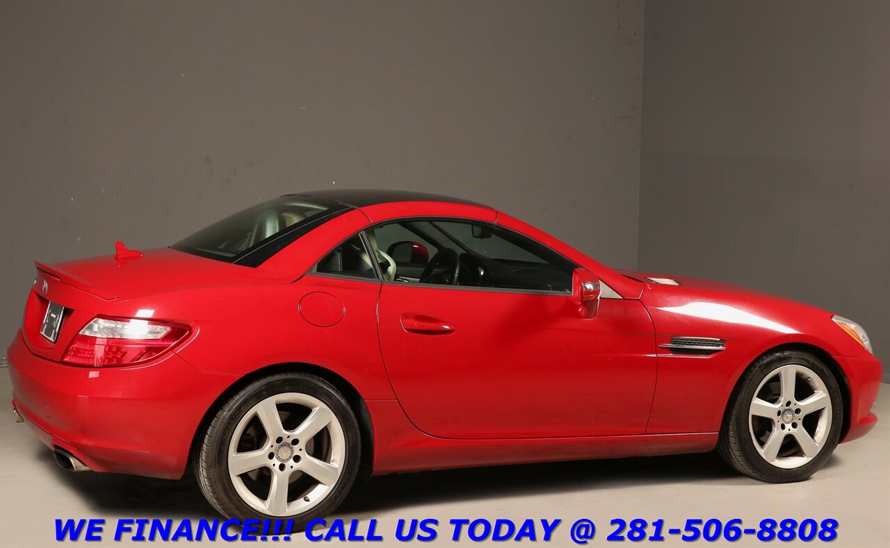 2012 Mercedes-Benz 2012 SLK250 NAV HEATSEAT HARMAN 17 "ALLOYS - Photo 7 - Houston, TX 77031