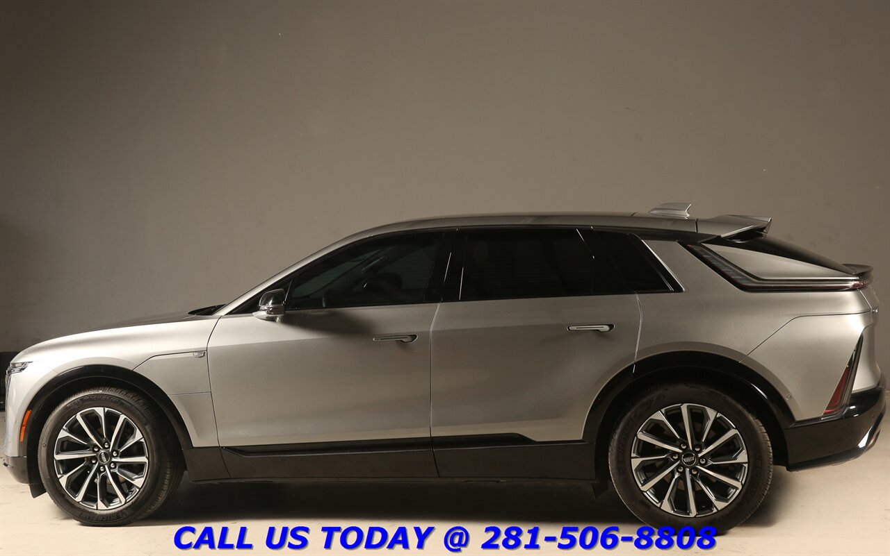 2024 Cadillac LYRIQ 2024 Sport NAV PANO ADAPTDRIVE BLISHEATSEAT 35K Mi - Photo 4 - Houston, TX 77031
