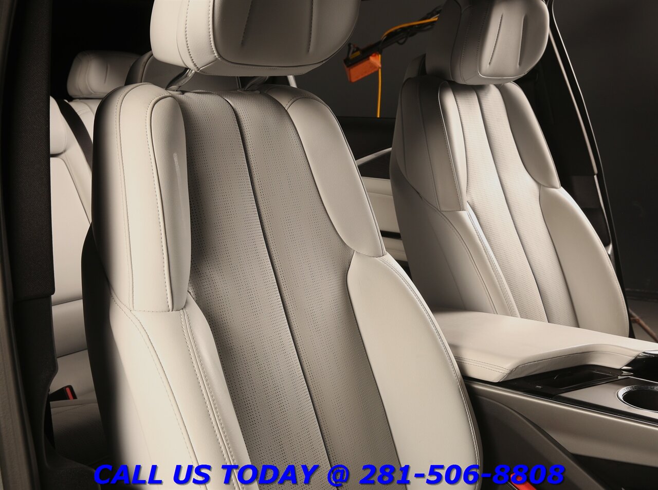 2024 Cadillac LYRIQ 2024 Sport NAV PANO ADAPTDRIVE BLISHEATSEAT 35K Mi - Photo 19 - Houston, TX 77031