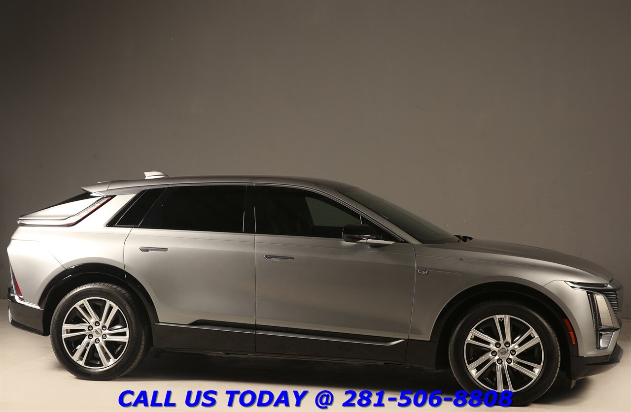 2024 Cadillac LYRIQ AWD 2024 Tech AWD 500HP NAV PANO SELF-CRUISE 26K MLS - Photo 7 - Houston, TX 77031