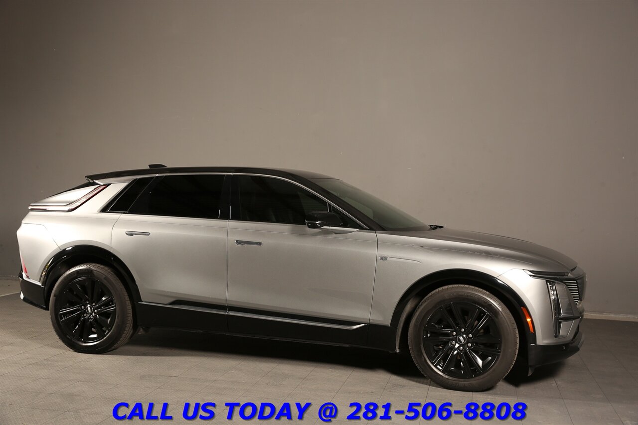 2024 Cadillac LYRIQ AWD 2024 Tech AWD 500HP NAV PANO SELF-CRUISE 26K MLS - Photo 8 - Houston, TX 77031
