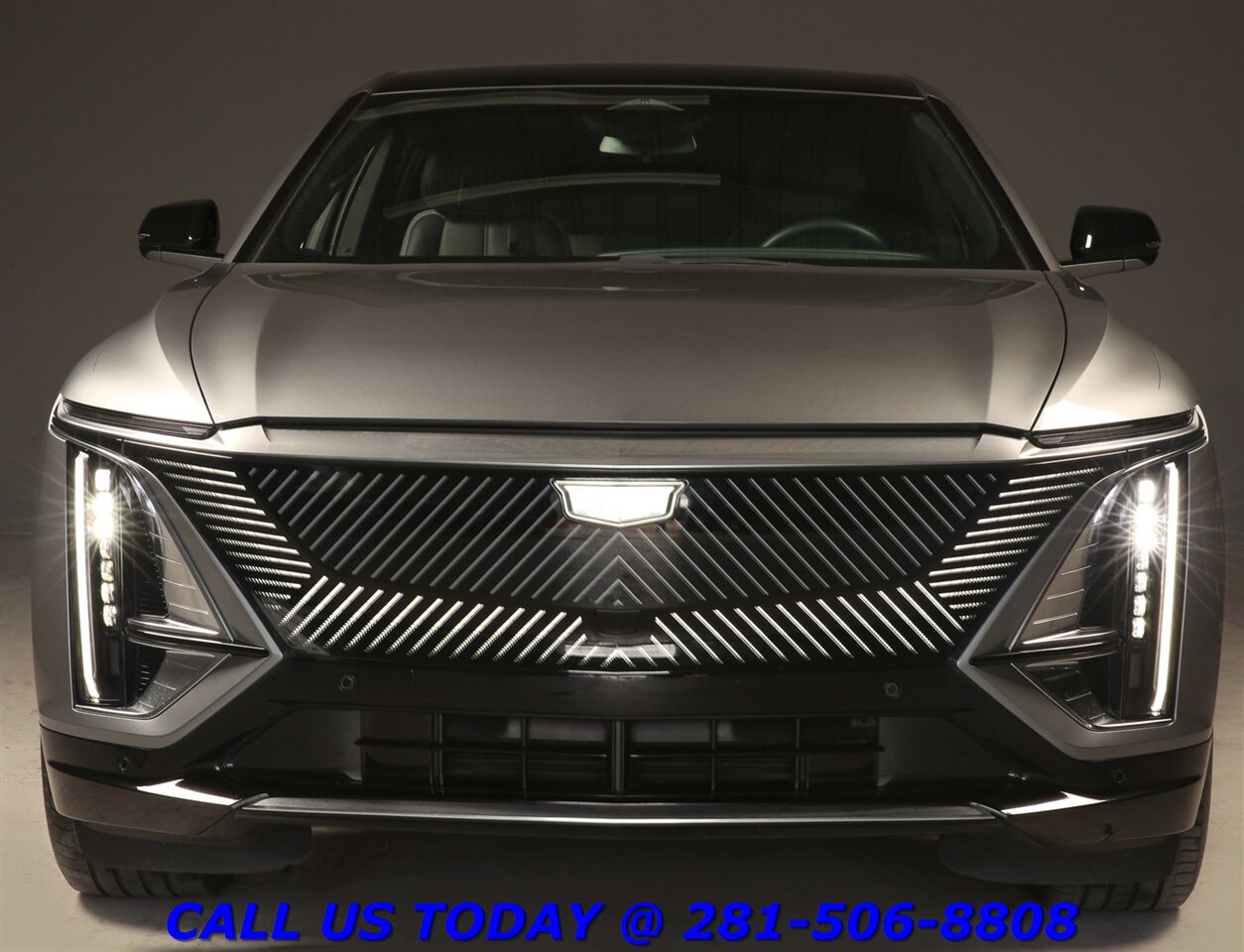 2024 Cadillac LYRIQ AWD 2024 Tech AWD 500HP NAV PANO SELF-CRUISE 26K MLS - Photo 8 - Houston, TX 77031