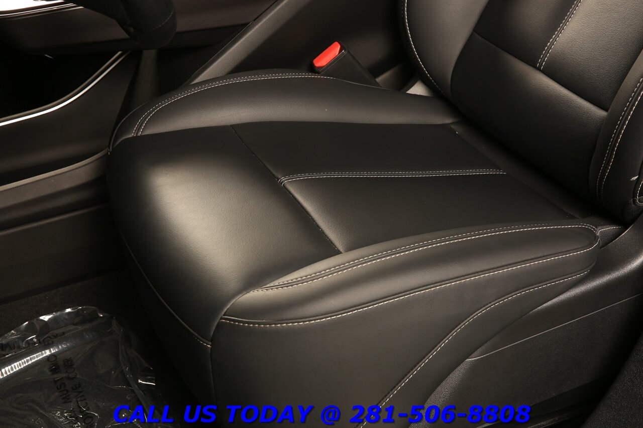 2024 Cadillac LYRIQ AWD 2024 Tech AWD 500HP NAV PANO SELF-CRUISE 26K MLS - Photo 14 - Houston, TX 77031