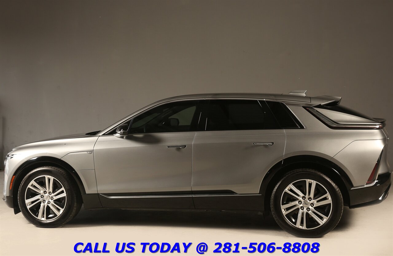 2024 Cadillac LYRIQ AWD 2024 Tech AWD 500HP NAV PANO SELF-CRUISE 26K MLS - Photo 4 - Houston, TX 77031