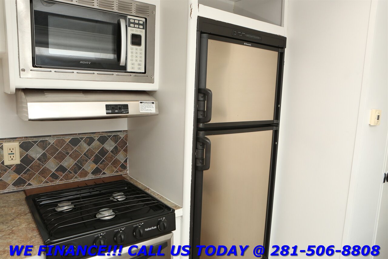 2013 Forest River Salem 30ft SLIDE OUT RV CAMPER 30KQBSS MODEL BED   - Photo 6 - Houston, TX 77031