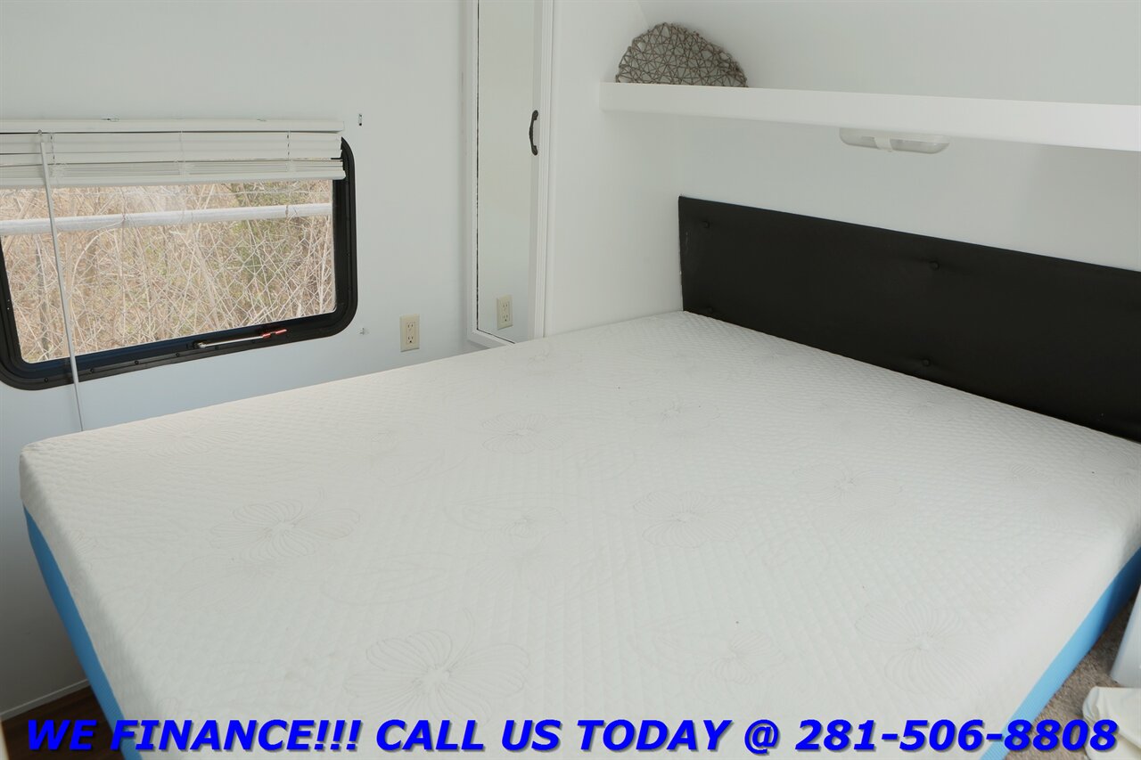 2013 Forest River Salem 30ft SLIDE OUT RV CAMPER 30KQBSS MODEL BED   - Photo 12 - Houston, TX 77031