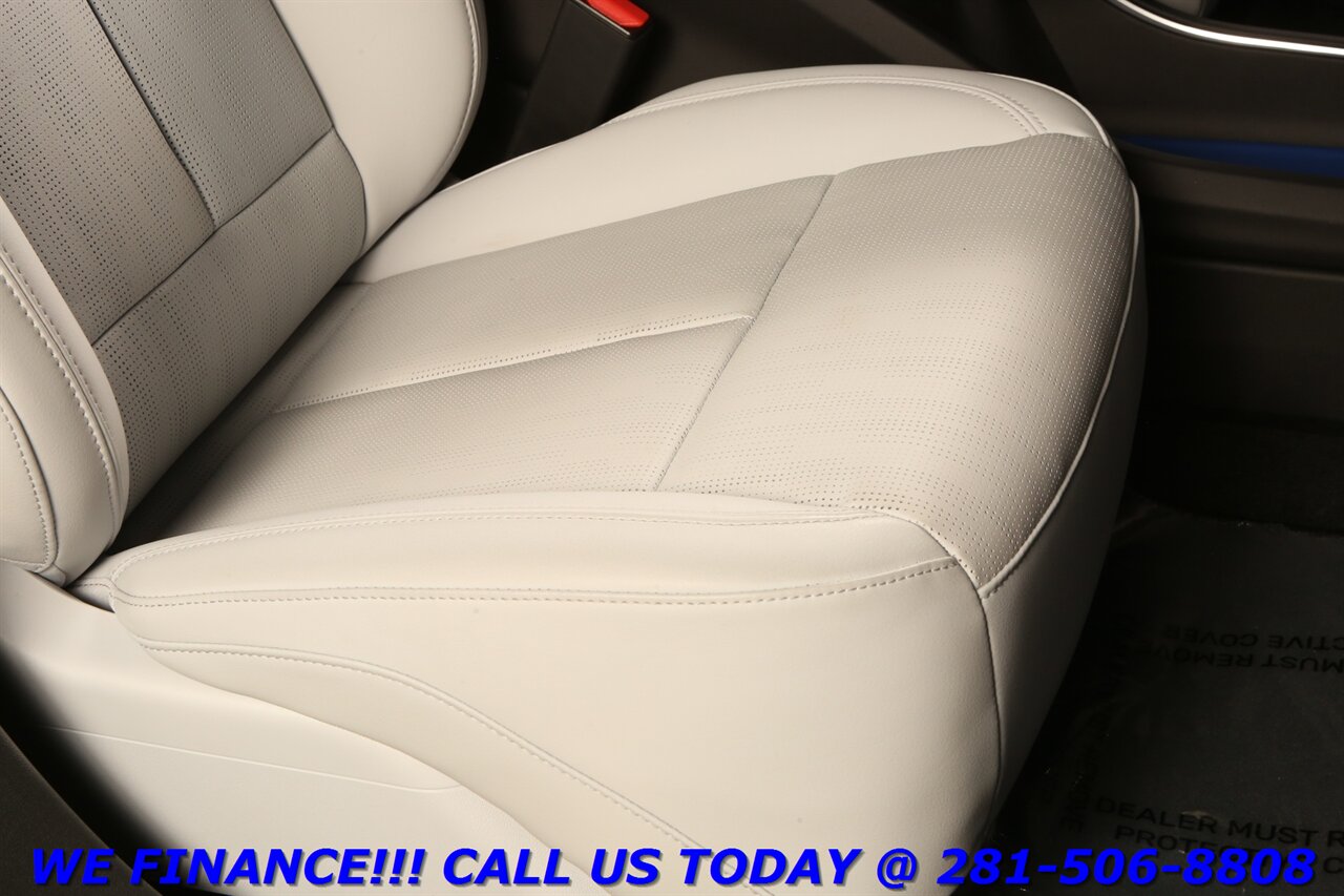 2024 Cadillac LYRIQ 2024 Luxury NAV PANO ADAPT-SELF DRIVE BLIS LEATHER   - Photo 22 - Houston, TX 77031
