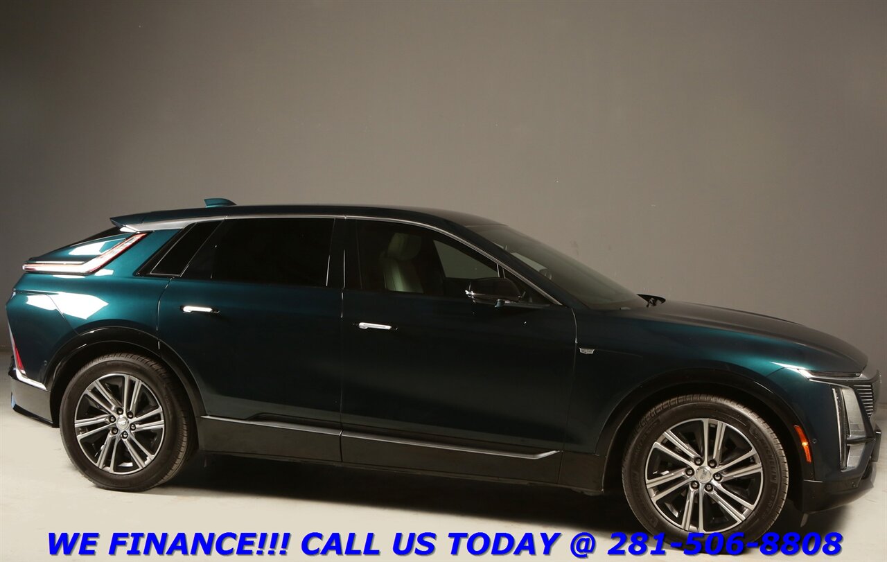 2024 Cadillac LYRIQ 2024 Luxury NAV PANO ADAPT-SELF DRIVE BLIS LEATHER   - Photo 6 - Houston, TX 77031