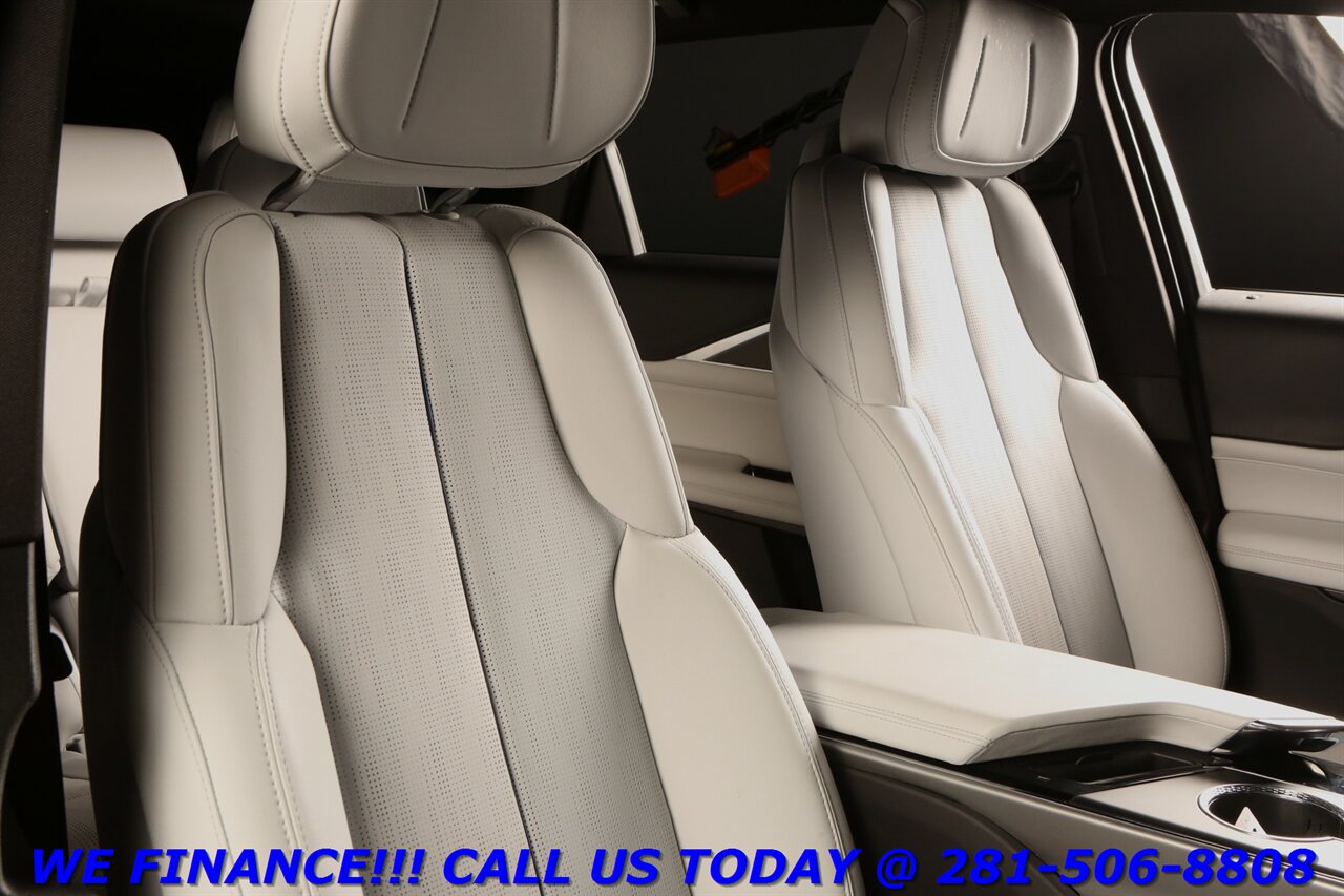 2024 Cadillac LYRIQ 2024 Luxury NAV PANO ADAPT-SELF DRIVE BLIS LEATHER   - Photo 21 - Houston, TX 77031