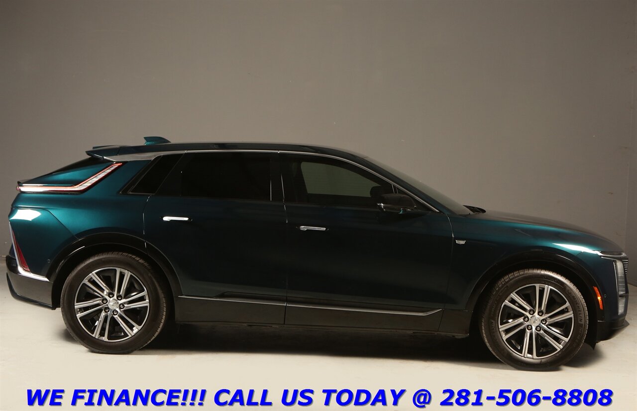 2024 Cadillac LYRIQ 2024 Luxury NAV PANO ADAPT-SELF DRIVE BLIS LEATHER   - Photo 30 - Houston, TX 77031