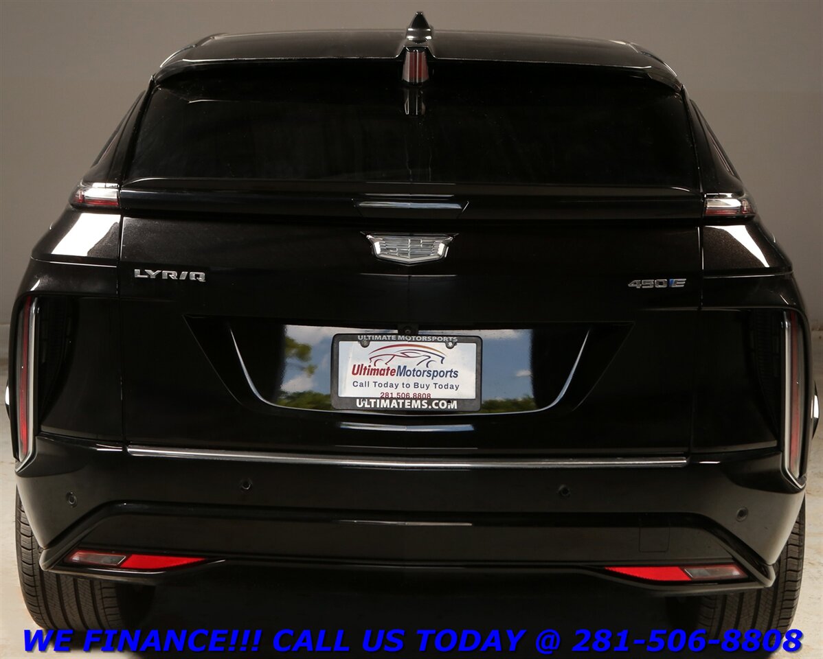 2024 Cadillac LYRIQ 2024 Tech NAV PANO ADAPT BLIND HEATSEAT 7K MILES!!   - Photo 5 - Houston, TX 77031