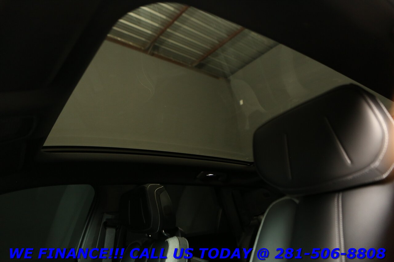 2024 Cadillac LYRIQ 2024 Tech NAV PANO ADAPT BLIND HEATSEAT 7K MILES!!   - Photo 11 - Houston, TX 77031