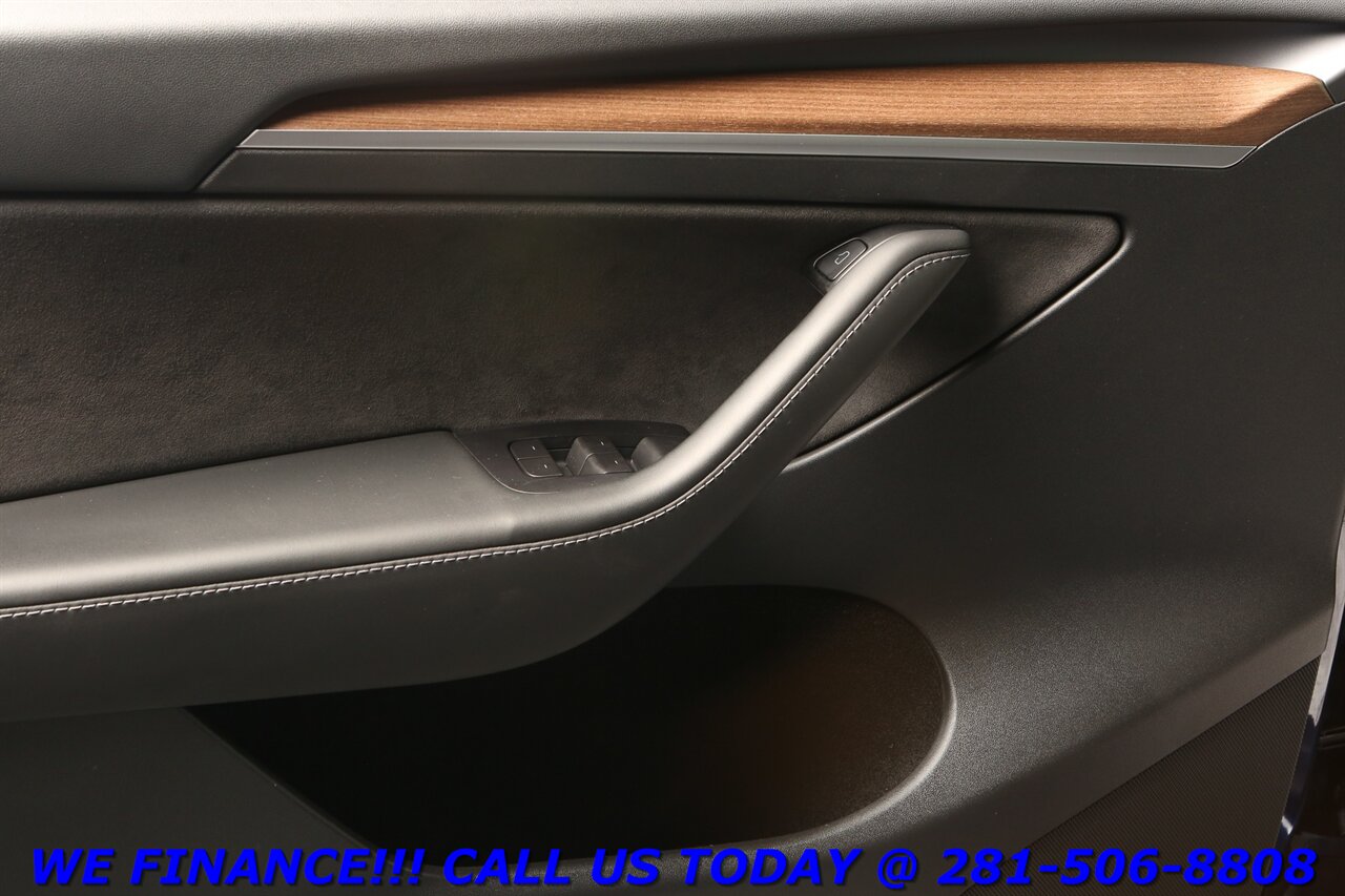 2023 Tesla Model Y 2023 Long Range AWD FSD ACCEL BOOST PANO AUTOPILOT   - Photo 9 - Houston, TX 77031