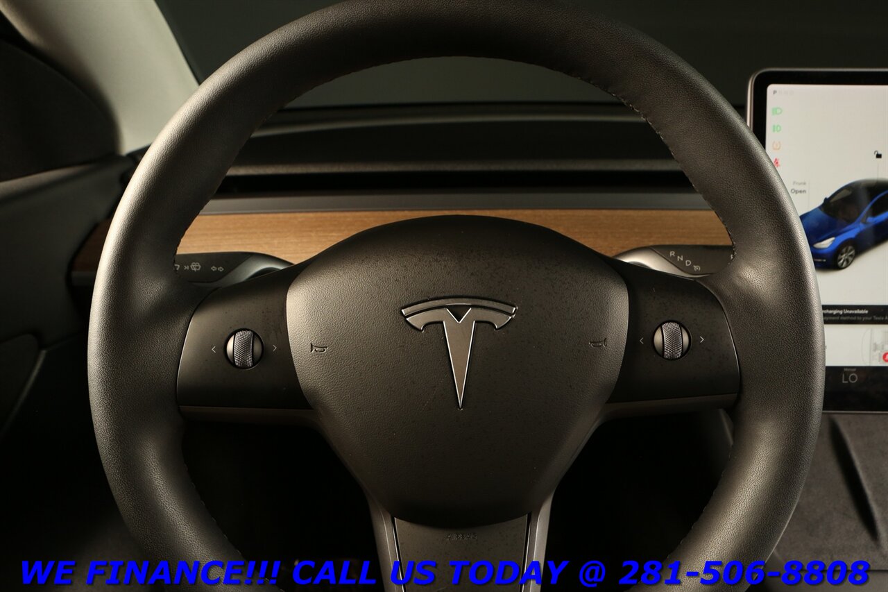 2023 Tesla Model Y 2023 Long Range AWD FSD ACCEL BOOST PANO AUTOPILOT   - Photo 13 - Houston, TX 77031