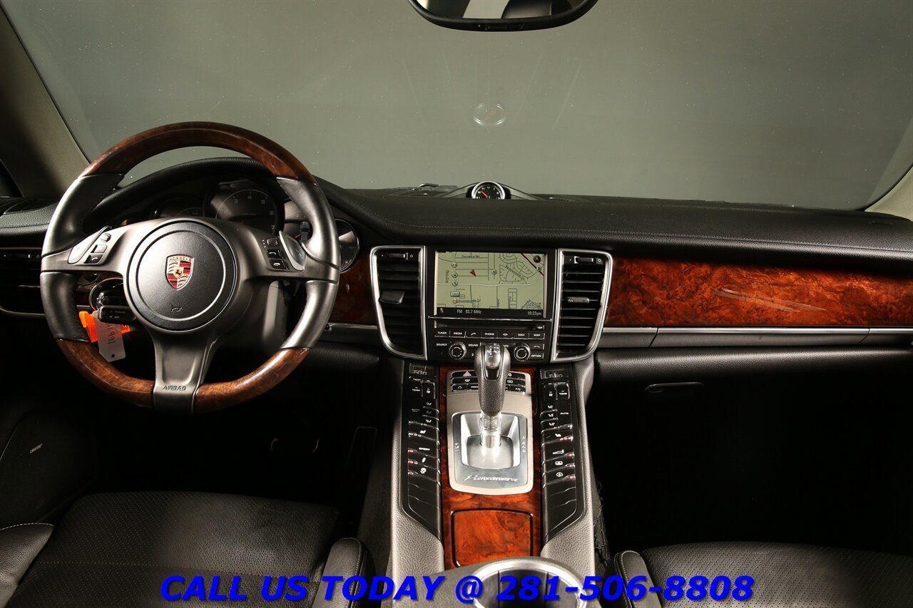 2013 Porsche Panamera 2013 4 AWD NAV SUN PREM+ CAM HEATSEAT BOSE 31K Mi - Photo 3 - Houston, TX 77031