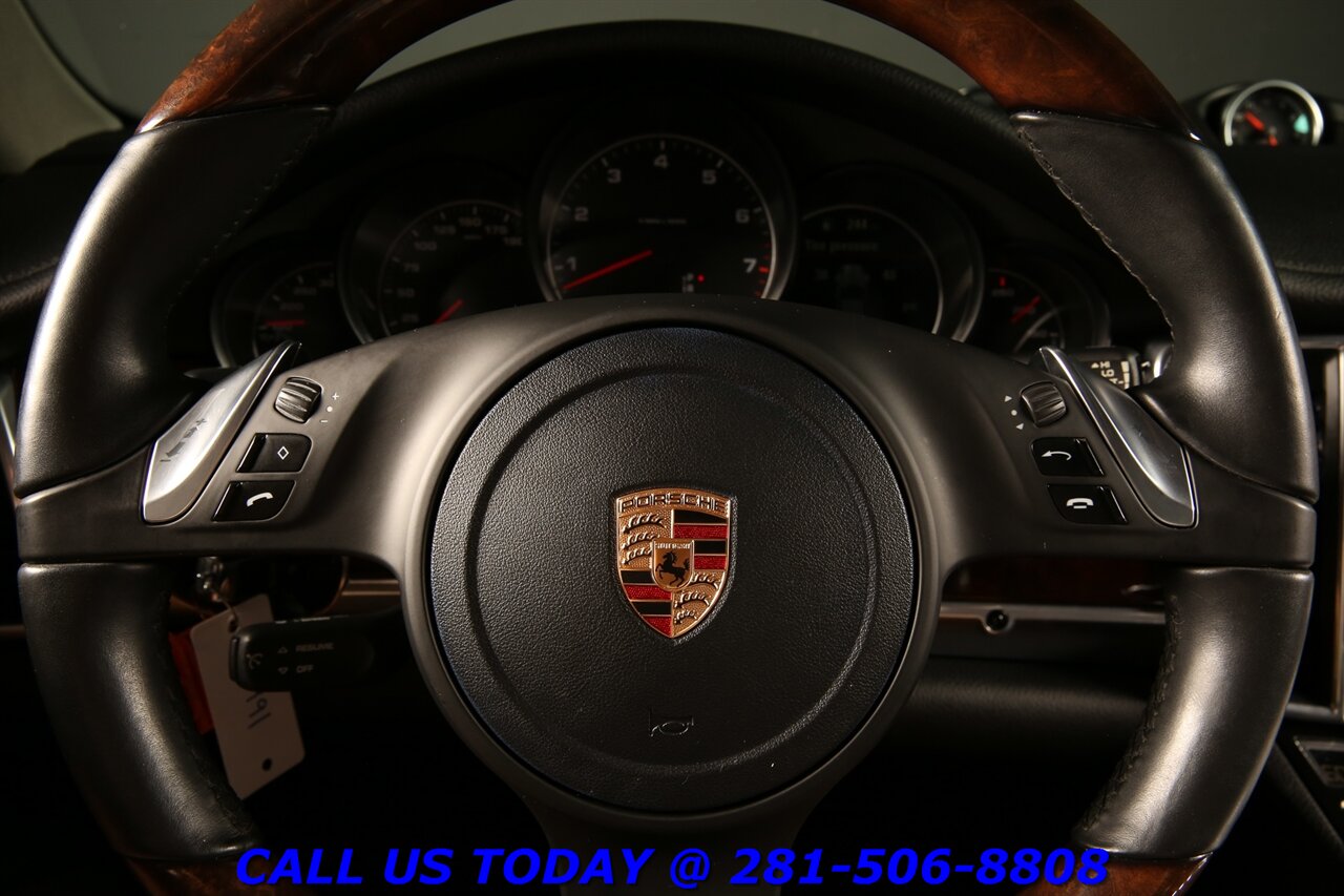 2013 Porsche Panamera 2013 4 AWD NAV SUN PREM+ CAM HEATSEAT BOSE 31K Mi - Photo 14 - Houston, TX 77031