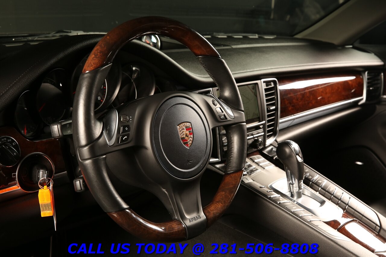 2013 Porsche Panamera 2013 4 AWD NAV SUN PREM+ CAM HEATSEAT BOSE 31K Mi - Photo 10 - Houston, TX 77031