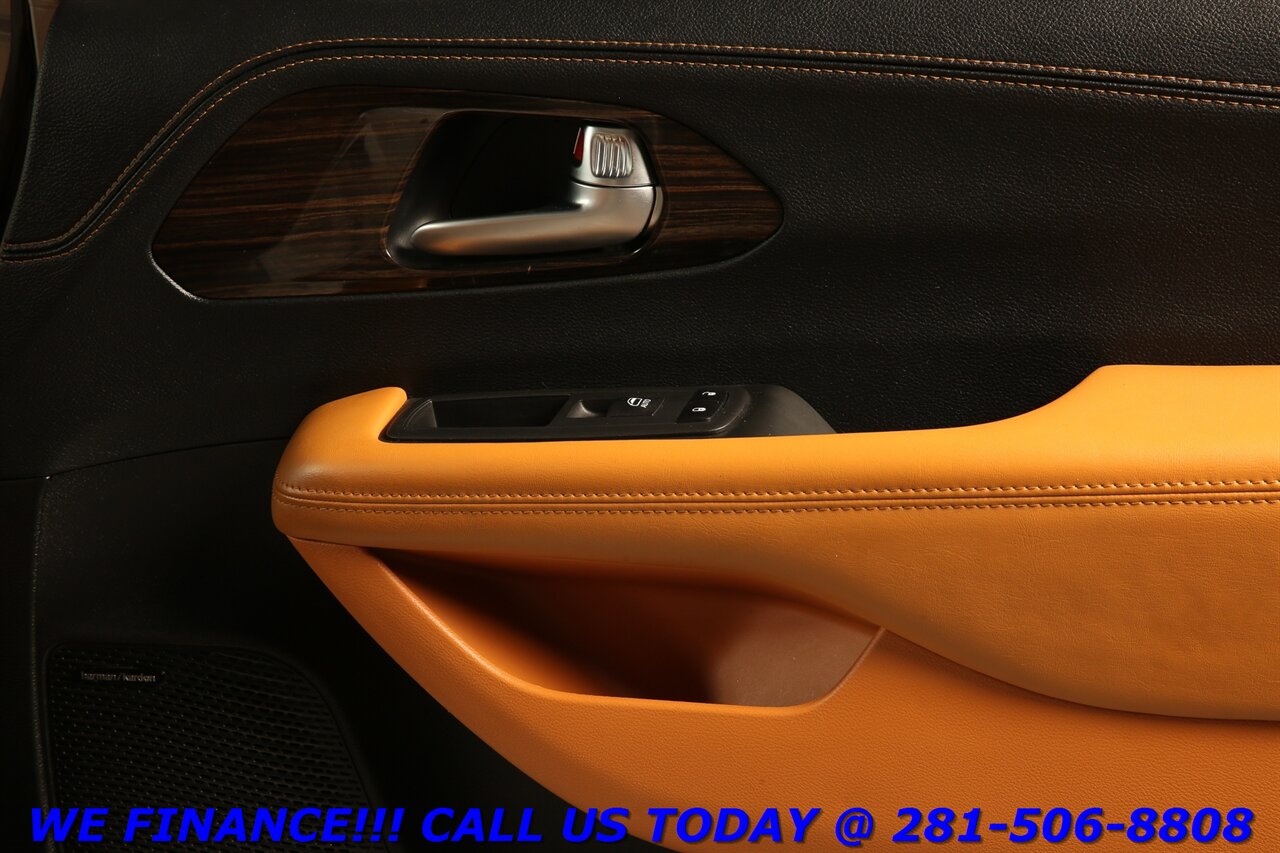 2021 Chrysler Pacifica 2021 HYBRID-PLUG Pinnacle NAV DVD PANO ADAPTCRUISE - Photo 28 - Houston, TX 77031