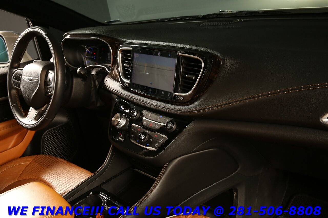 2021 Chrysler Pacifica 2021 HYBRID-PLUG Pinnacle NAV DVD PANO ADAPTCRUISE - Photo 18 - Houston, TX 77031