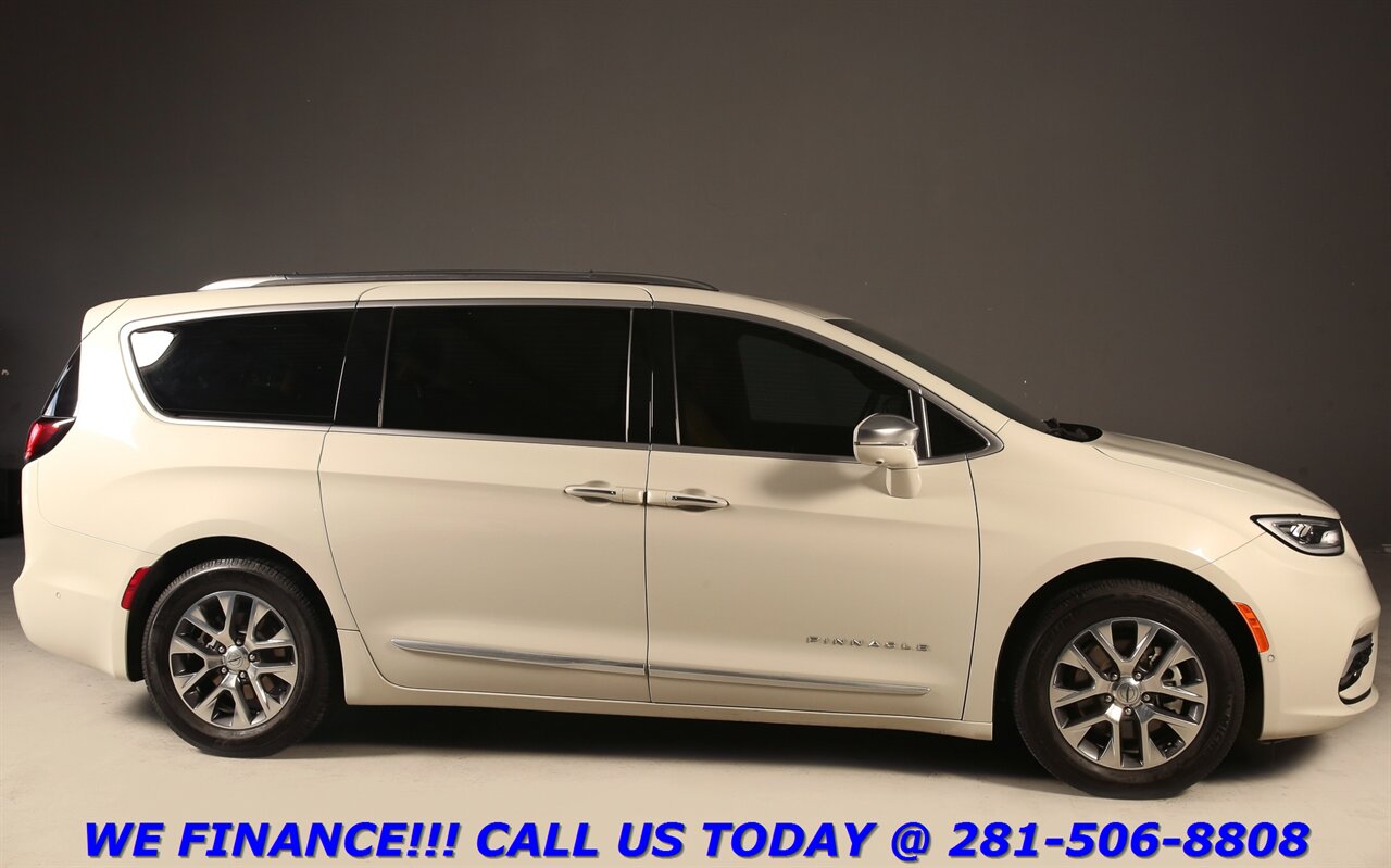 2021 Chrysler Pacifica 2021 HYBRID-PLUG Pinnacle NAV DVD PANO ADAPTCRUISE - Photo 7 - Houston, TX 77031