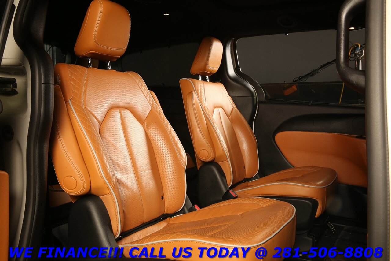 2021 Chrysler Pacifica 2021 HYBRID-PLUG Pinnacle NAV DVD PANO ADAPTCRUISE - Photo 22 - Houston, TX 77031