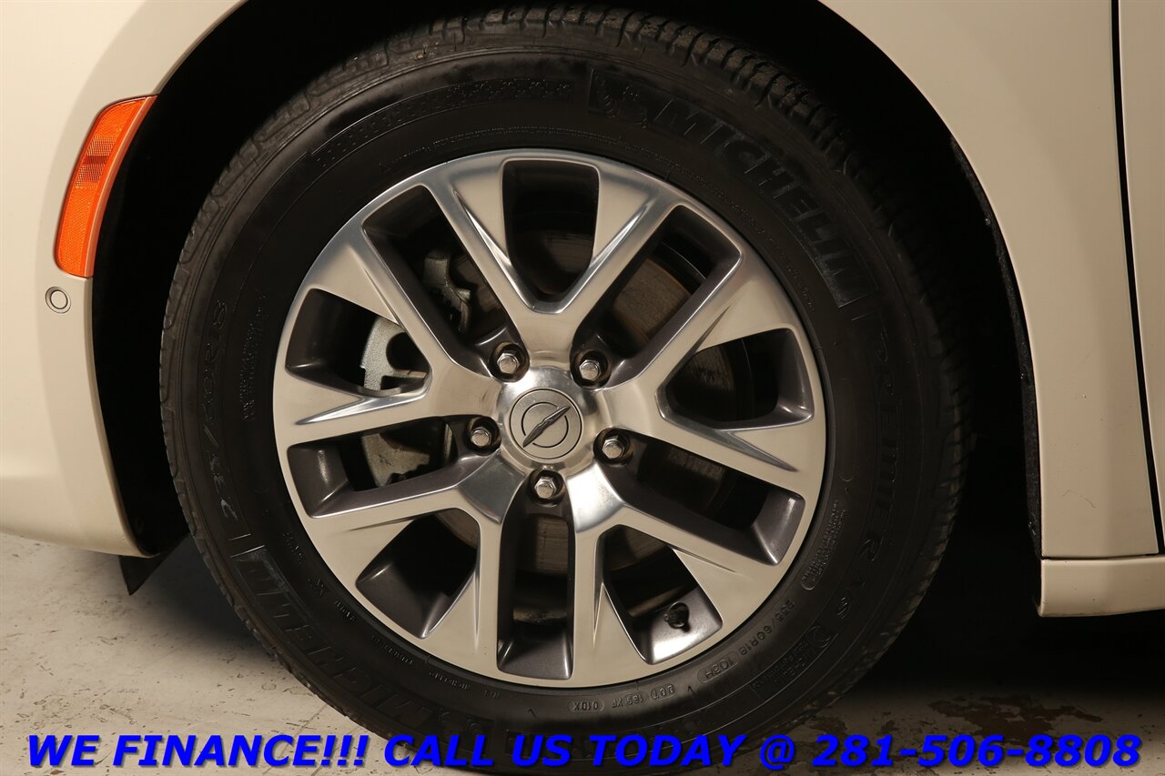 2021 Chrysler Pacifica 2021 HYBRID-PLUG Pinnacle NAV DVD PANO ADAPTCRUISE - Photo 24 - Houston, TX 77031
